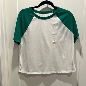 Old Navy Green and White Cropped Tee
